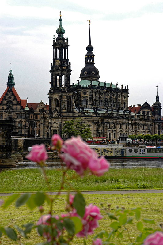 050602-145409-Dresdenb_Web_x800