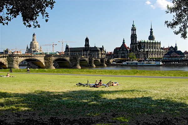 050603-165449-Dresden_Web_x600